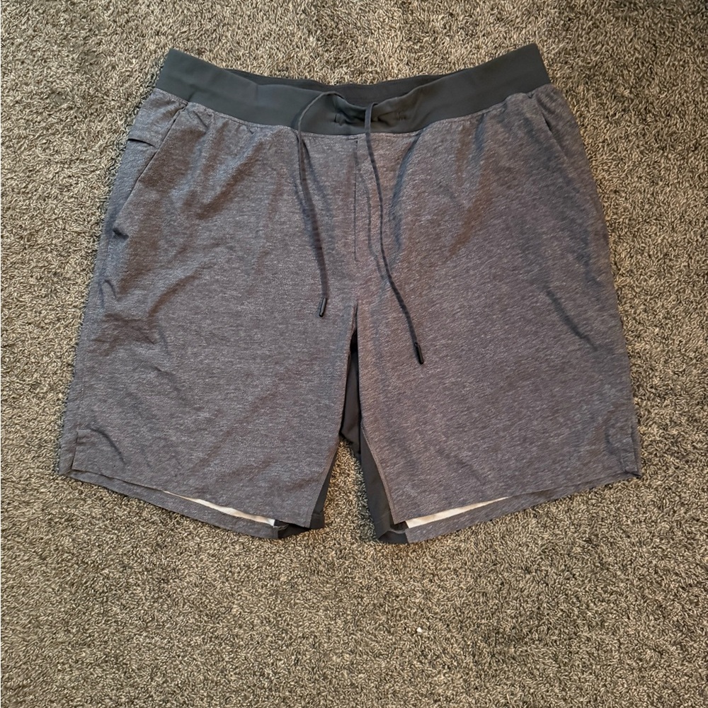 Size XL - Men's Gray Lululemon Shorts w Compression Inseam